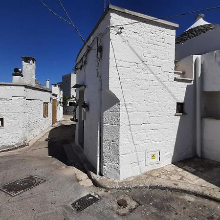 Capodigallo Holiday Trullo Monte Santo Alberobello Eksteriør billede